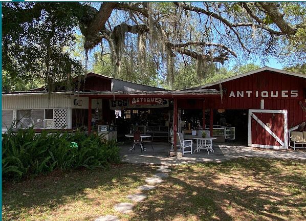 The central Barn at Bayard Antique Village today, built by Vivian Searcy in 1967 and now filled with antique vendors