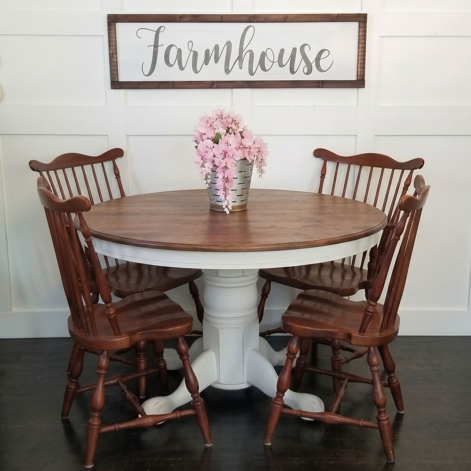 Round Farmhouse Pedestal Table - After State