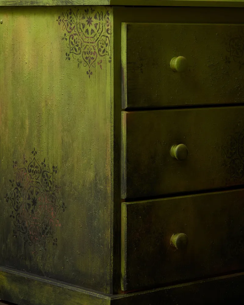Alchemy Chalk Paint by Fusion Moss styled example 3