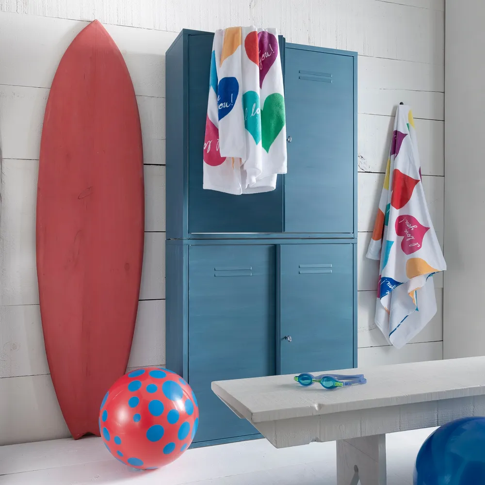 Milk Paint by Fusion Poolside styled example 3