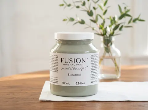 Fusion Mineral Paint jar in color Bellwood