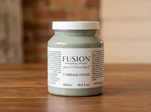 Fusion Mineral Paint jar in color Carriage House