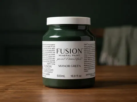 Fusion Mineral Paint jar in color Manor Green