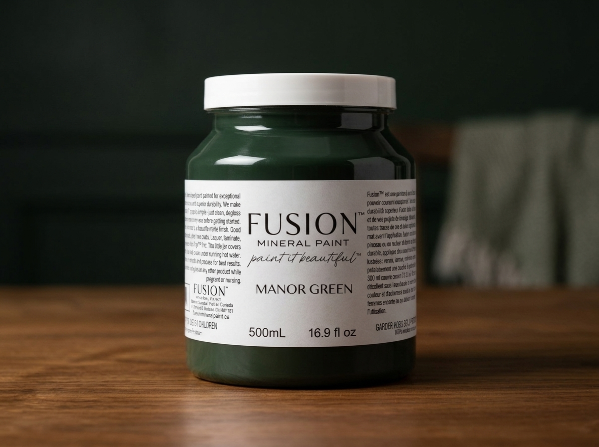 Fusion Mineral Paint jar in color Manor Green